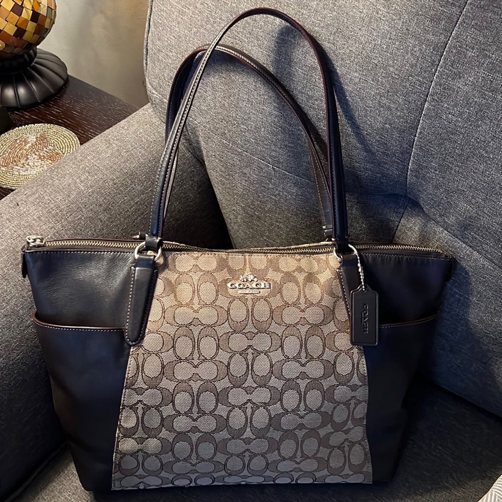 Coach Ava Brown On Brown Jacquard Large Shoulderbag
